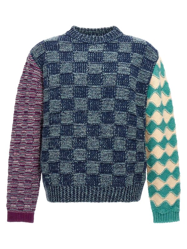 Patterned yarn sweater