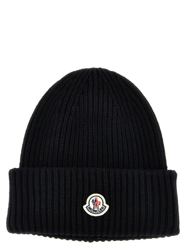 Logo patch beanie