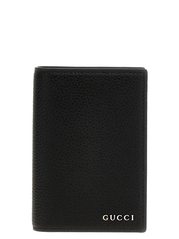 Logo passport holder