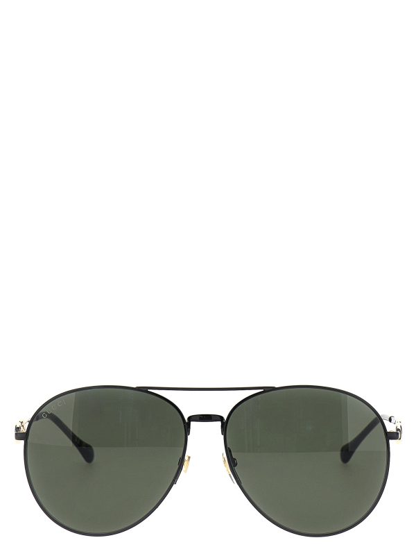 'Aviator' sunglasses