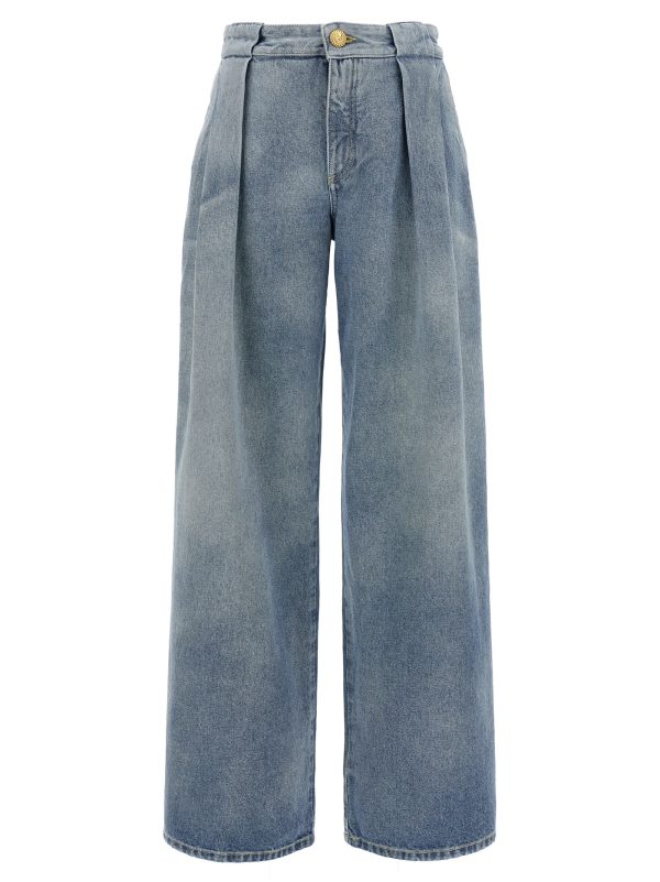 Pleated jeans