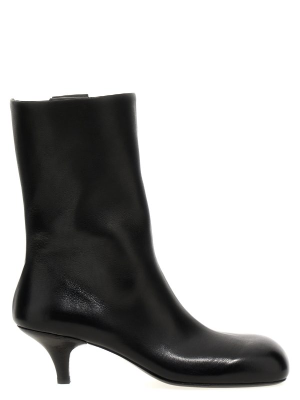 'Tillo' ankle boots